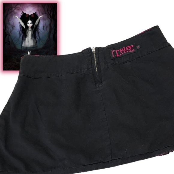 TRIPP NYC Vintage Pleated Plaid Reversible Mini Skirt - Picture 5 of 8